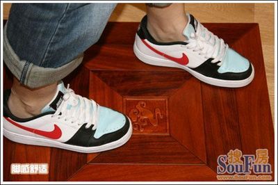 圣象AC6285祥云拼花地板測(cè)評(píng) 古雅素樸的祥云之舞，清潔建議及金屬墊注意事項(xiàng)